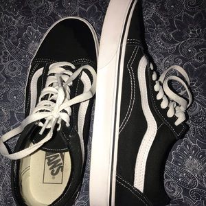 Black Low-top Vans
